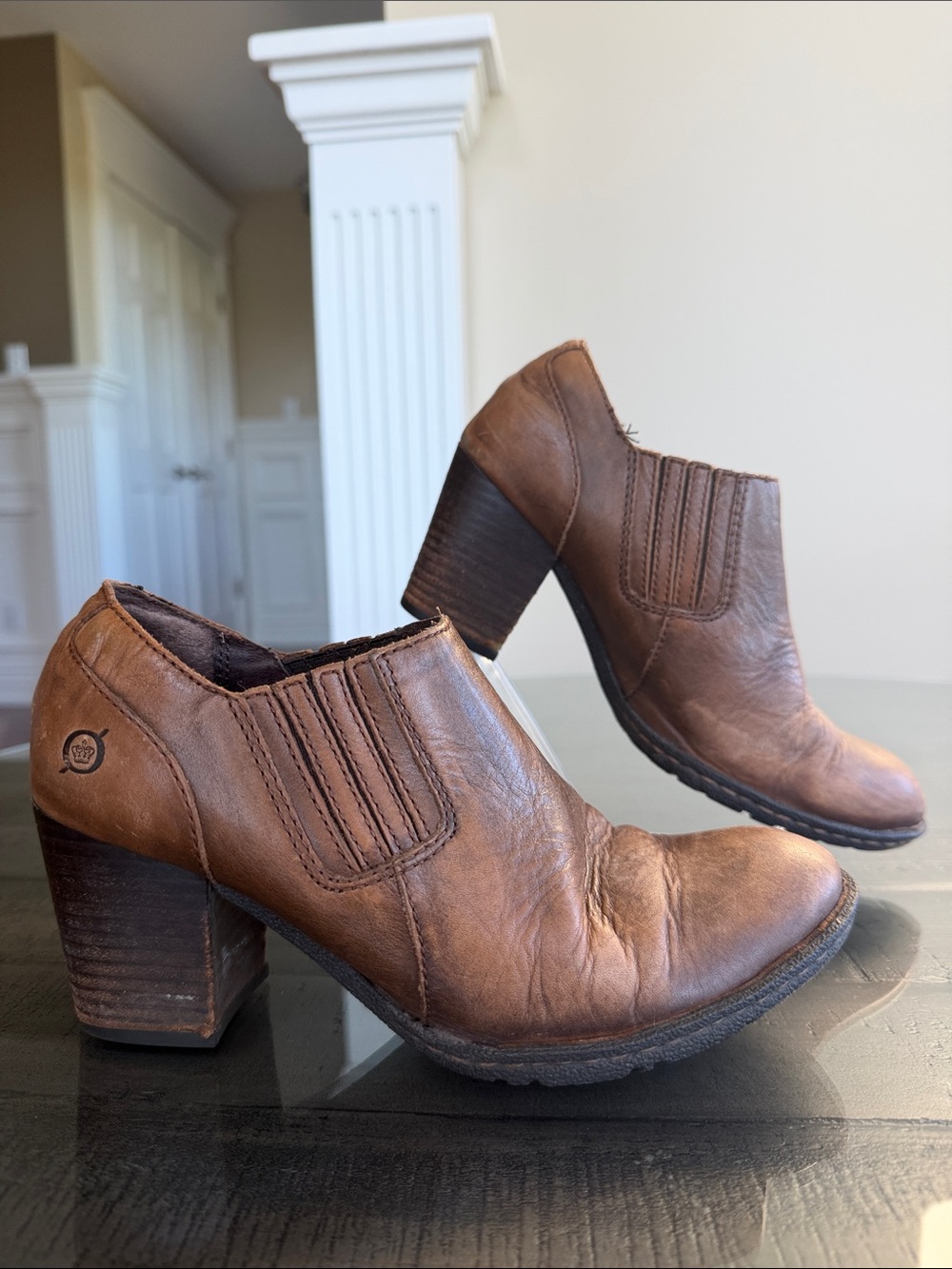 Born Brown Leather Heeled Ankle Booties. Womens size 6. 2.5 inch heel